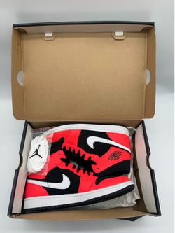 New Nike Air Jordan 1 Mid Infrared 23 Black White 554724-061 Men's Size 9.5 w/ Box
