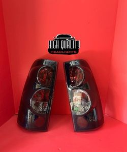Chevy Silverado 1999-2006 tail lights