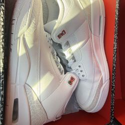Jordan’s 3’s All White 