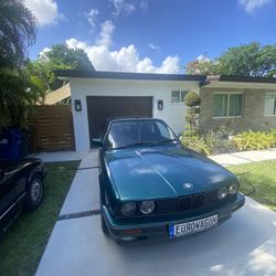 1991 BMW 318i