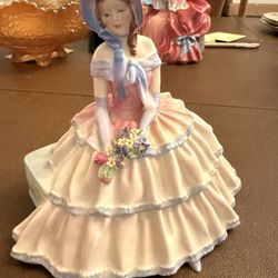Royal Doulton Daydreams Figurine 