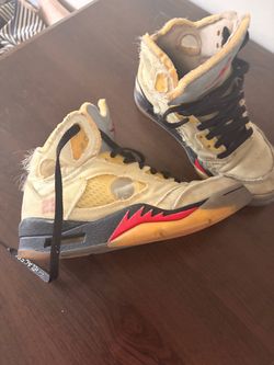 Sail/offwhitez jordan5s size 5
