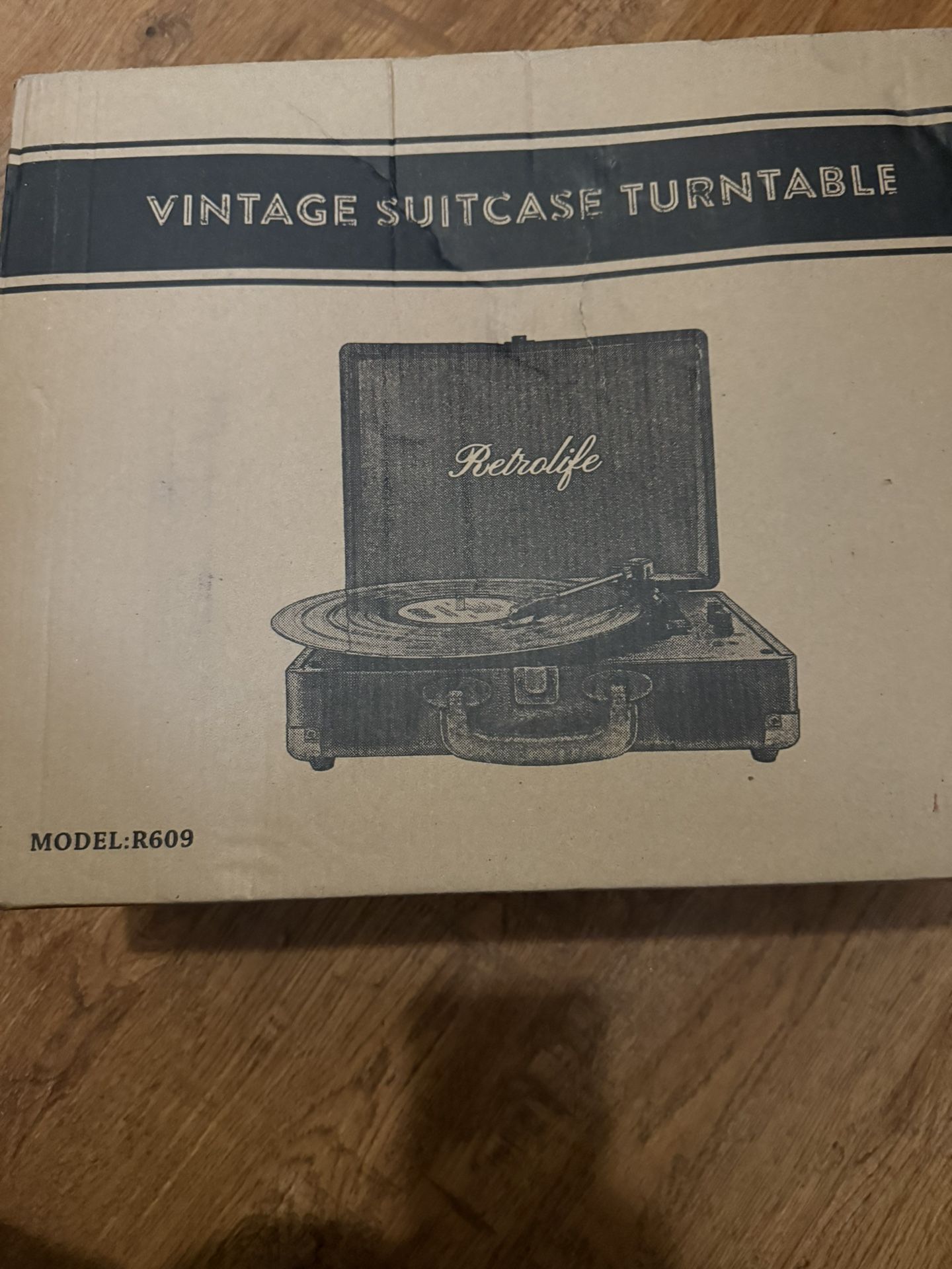 New Retrolife Vintage Suitcase Turntable 