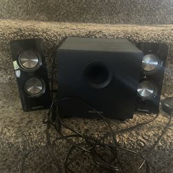 Insignia Speakers And Subwoofer 