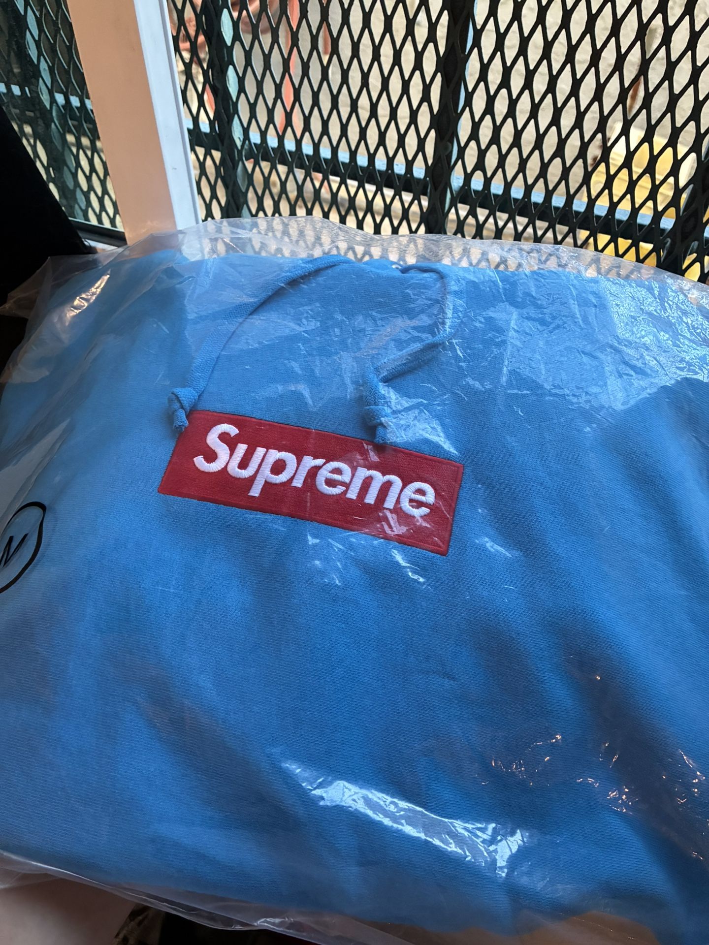 Supreme Box Logo Hoodie