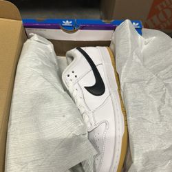 Nike SB Dunk Low White Gum