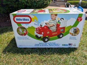 Little tikes Spray and Rescue Fire Truck....Brand new