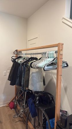 Clothing rack
