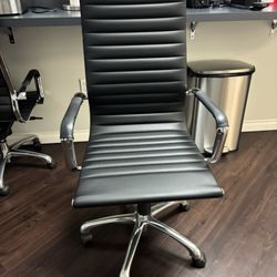 Office Chairs 