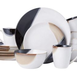  Mikasa 32 PCE Dinnerware Ser