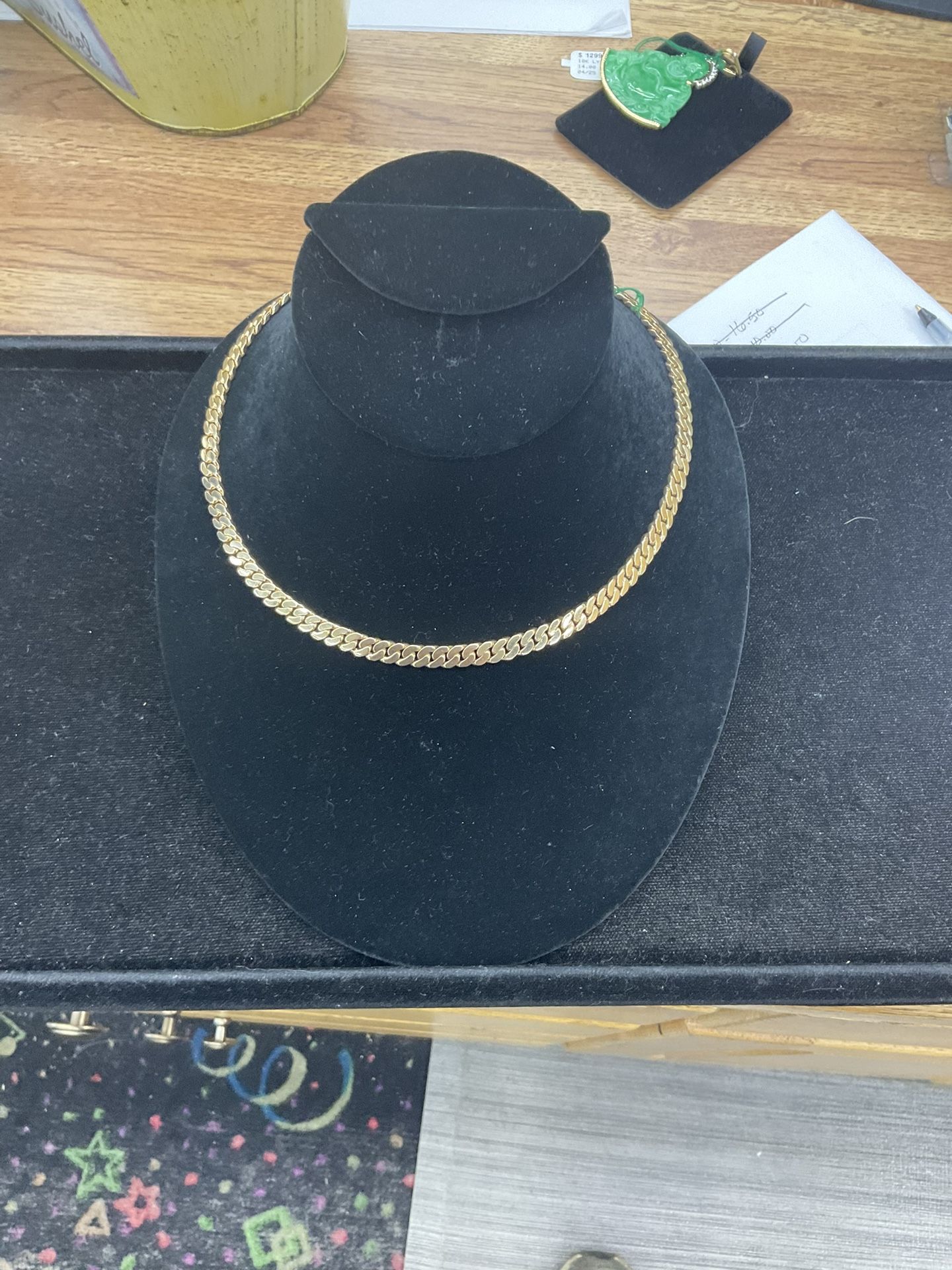 18kt Gold Chain Necklace!!