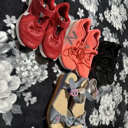 Girls Shoes Size 2/2.5 