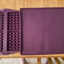 Tupperware Baking Sheet And Waffle Maker