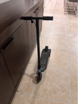 Mongoose E1 REACT Scooter