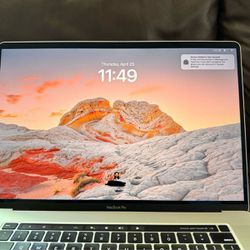 2019 Apple MacBook Pro 16 2.3GHz 8-Core Intel i9 32GB RAM 2TB SSD 5500M 8GB GPU