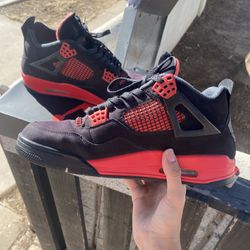 Jordan Retro 4s Red Thunder (READ DESC)
