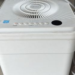 Midea 20 pint Dehumidifier 