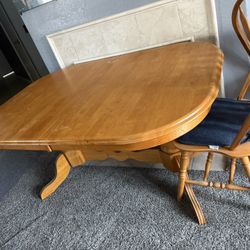 Semi Heavy Table With Chairs/cushions