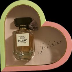 Victoria secret perfume 