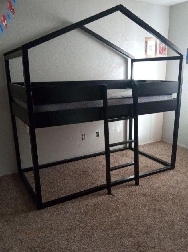 Twin Bed