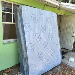 NEW QUEEN MATTRESS AND BOX SPRING -- Also Available In All Sizes.