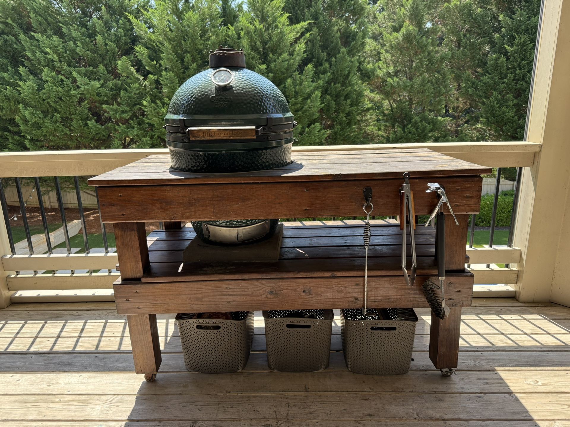 Big Green Egg (Large) + Table