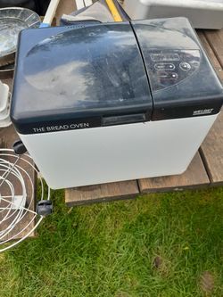 Bread Maker with instructions, read all.