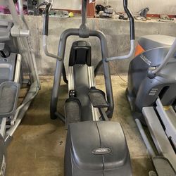 Precor EFX546 Elliptical 