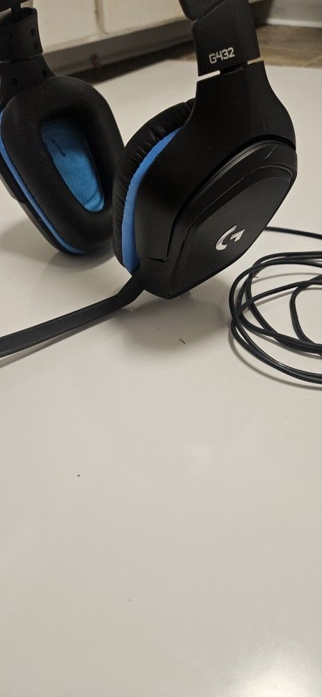 G432 Headphones With Mic!