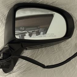 2011 Toyota Prius Passenger Side Mirror (RH)