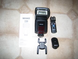 Neewer TT560 and IShoot remote trigger