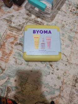 BYOMA So Bright Skincare Gift Set