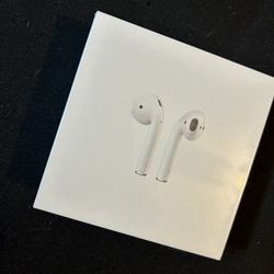 Apple Airpods With Charger