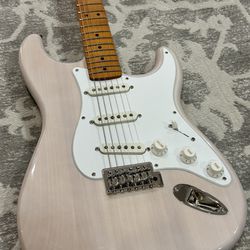FS/FT 2021 Squier Fender Classic Vibe ‘50s Stratocaster Vintage White Blonde with Gig Bag!