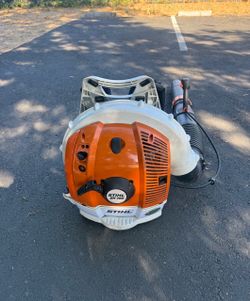 Stihl BR700 Gas Backpack Leaf Blower