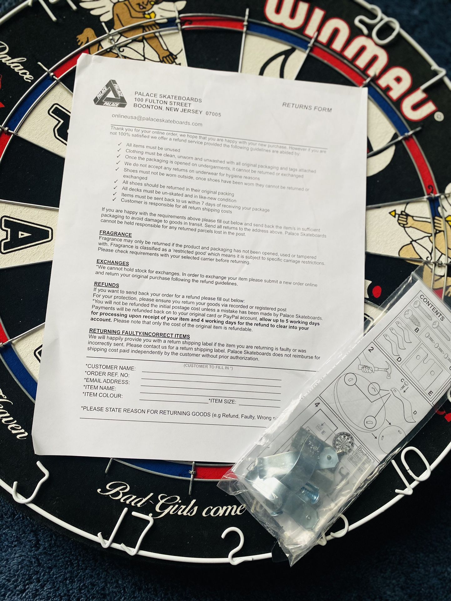 PALACE Winmau Fallen Angels Dartboard