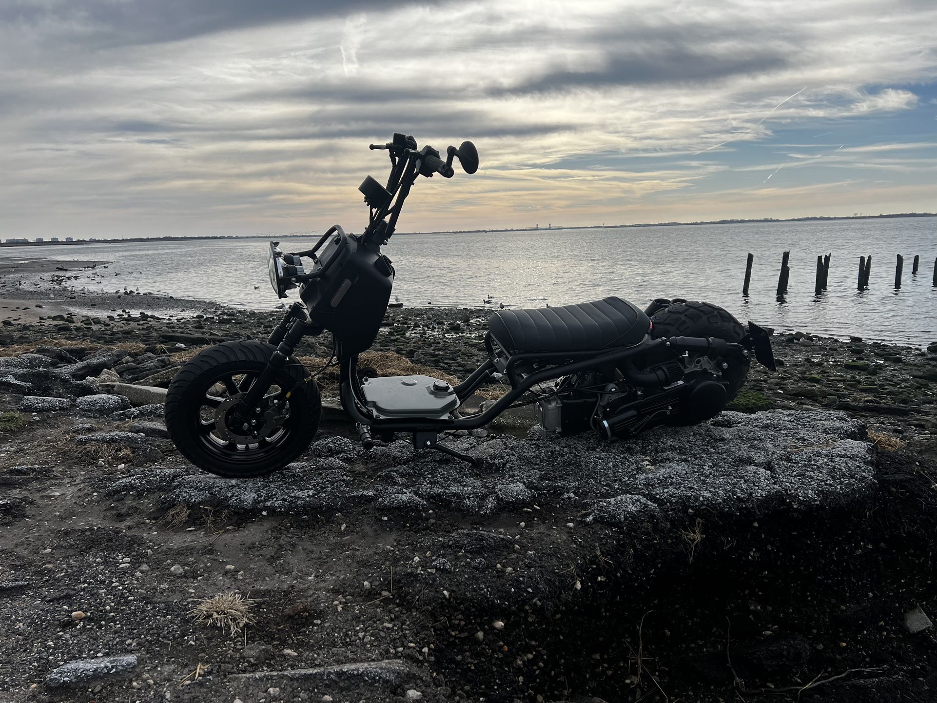 Ruckus Style GY6  150cc Motorbike