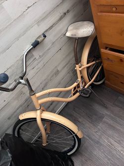 Beach cruiser bike