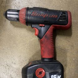 Snap On Drill  With Charger And One Battery 