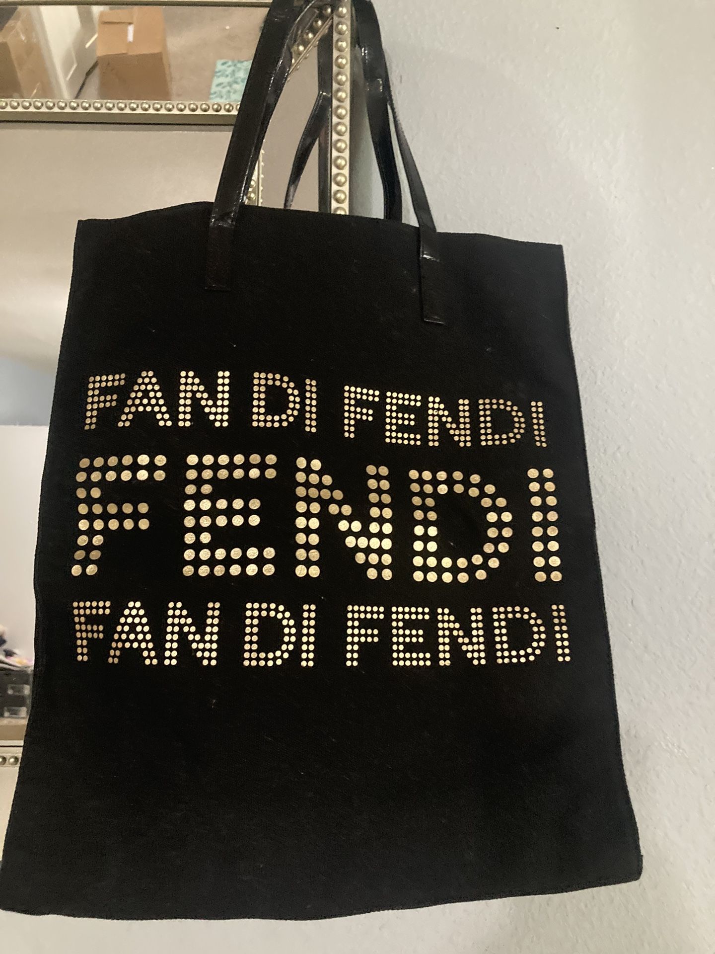 FENDI TOTE /FAN DI FENDI