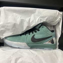 Nike Kobe 4 Protro Girl Dad Brand New 