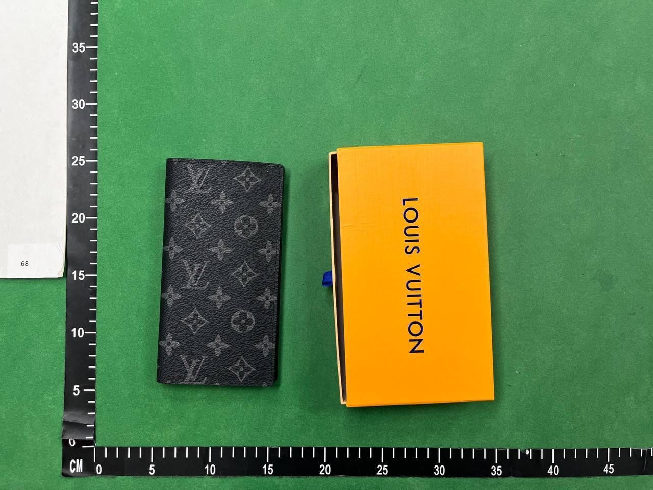 LV Wallet 