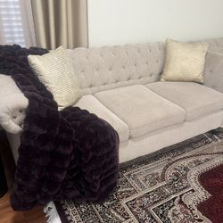 Three piece of sofa great condition