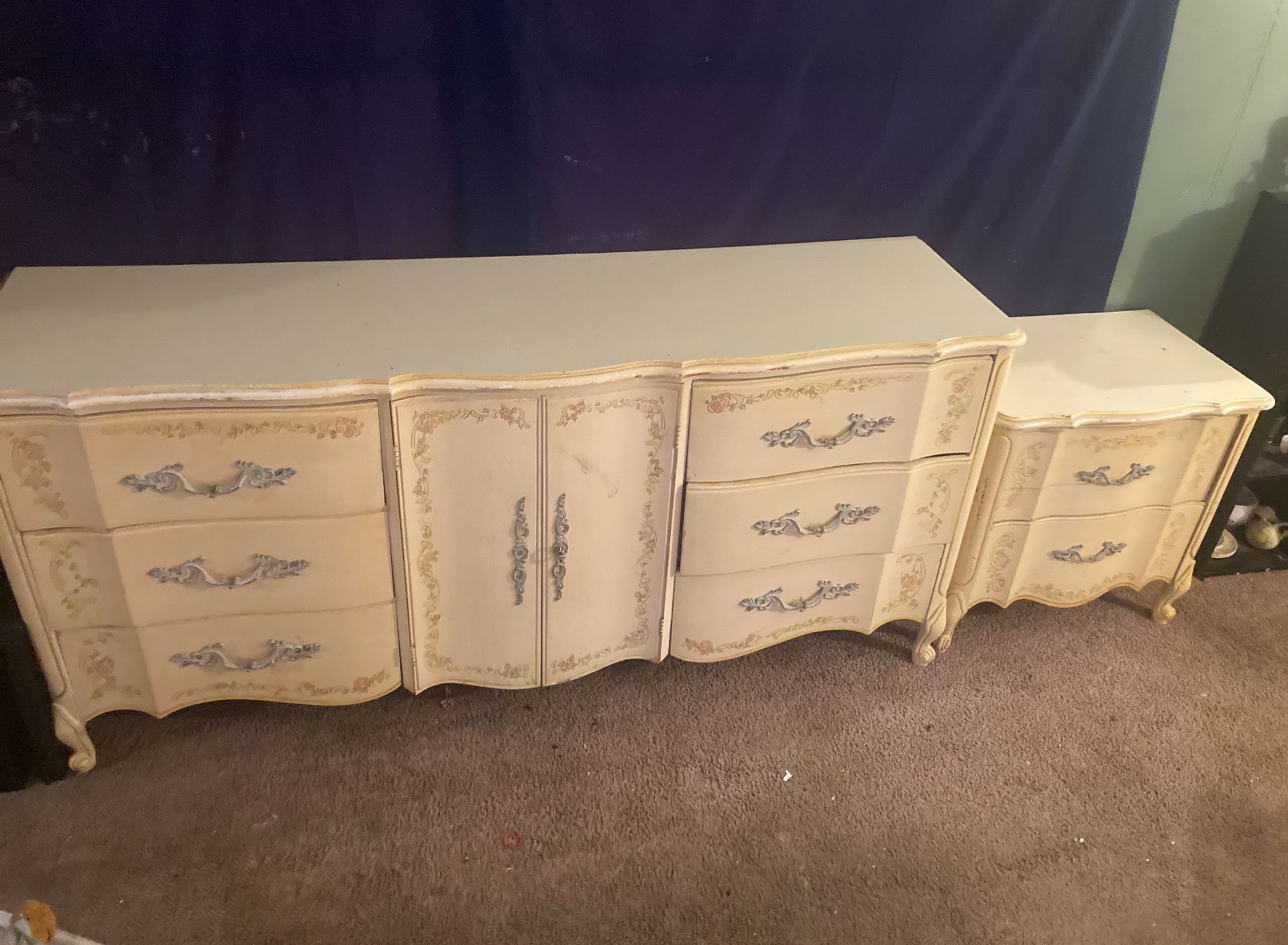 2 Dressers