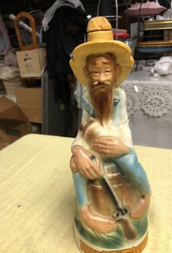 Collectible old cabin still