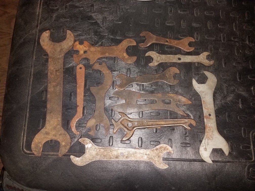 Antique Wrenches