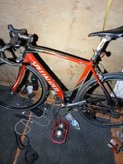SPECIALIZED TARMAC RACING BIKE