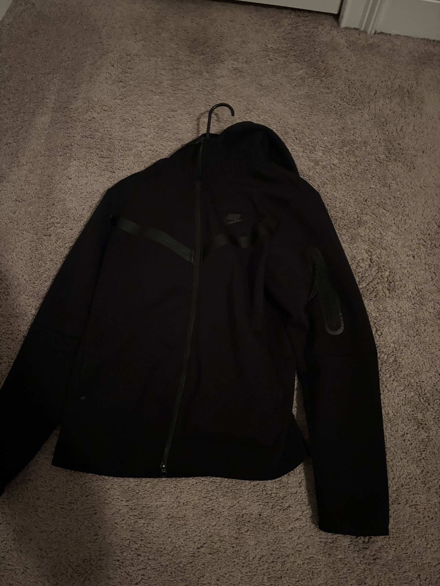 Nike Tech Flee