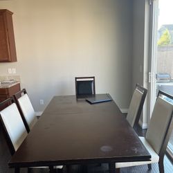 Dining Table And 5 Chair