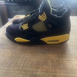Air Jordan 4 